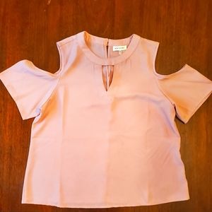Pale pink cold shoulder top.